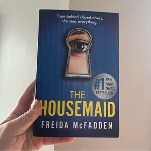 📚 4/25$ 📚 The Housemaid by Freida McFadden